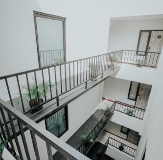 Dinoyo House | D'Paragon Bukit Dieng