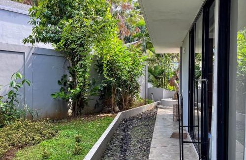 Kampial Villa | Dancing Hana Villa Nusa Dua - 1 Bedroom Villa with Sharing Pool Minimum Stay 2 Nights