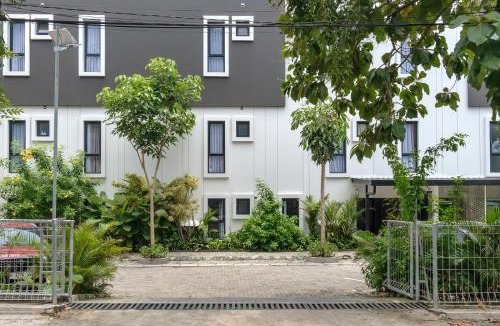 Tembalang Apartment | De Diana's Home Semarang by INNCA COLLECTION