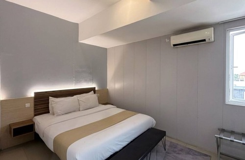 Tulungagung Hotel | De La Charis Hotel