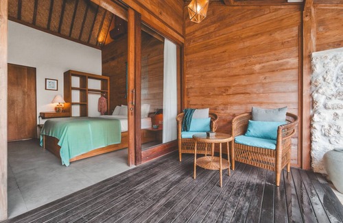 Pecatu Hotel | Deluxe Room with Pool Access