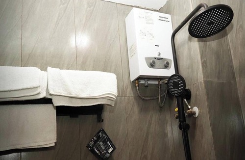 Cipaganti House | Deluxe Twin near Cihampelas Walk