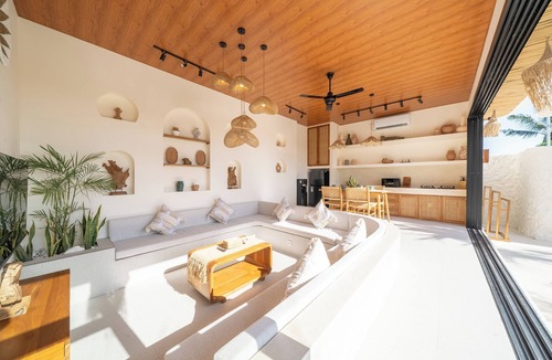 Padonan Villa | Disenta Villa by Tasvan