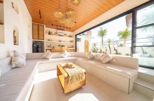 Padonan Villa | Disenta Villa by Tasvan