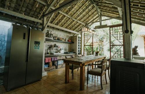 Celuk Hostel | Dormitory near Bali zoo