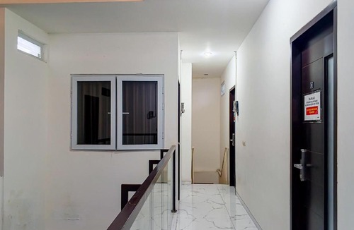 Semarang House | Dprof Exclusive Guesthouse Semarang RedPartner