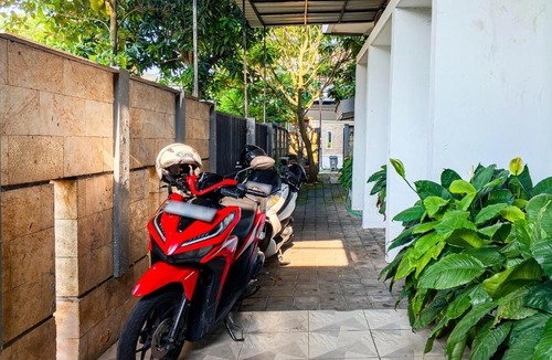 Semarang House | Dprof Exclusive Guesthouse Semarang RedPartner