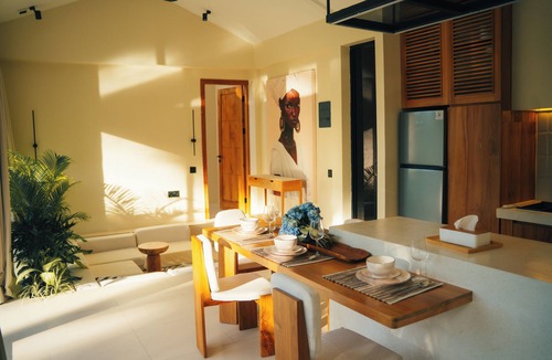 Pejeng House | Dzen Sari Ubud Villa! Rice fields, pool and Stone bath!