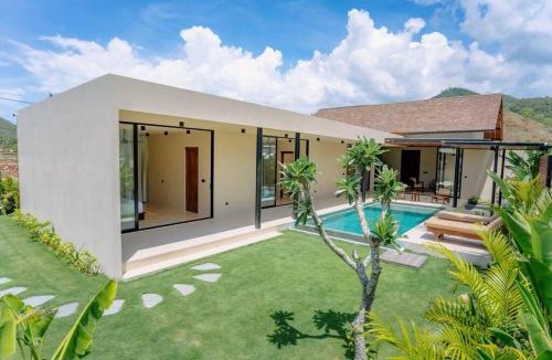 Selong Belanak Villa | Elegant 3 Bdr Villa , beach 3 mins walk