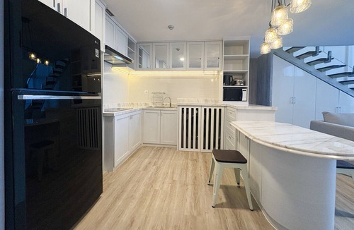 Surabaya Apartment | Elegant Spacious Studio Loft At Apartment Vieloft Soho Dan Sky Residence