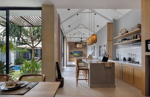 Bukit Villa | Elegant Uluwatu 3BR Villa | Near Beaches and Pool