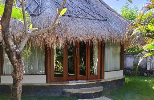 Purwakerti Hotel | Emocean Beach Boutique Dive Resort
