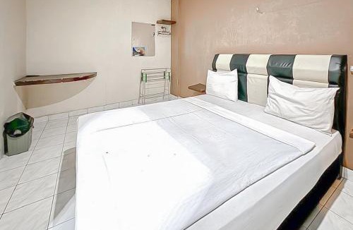 Karawang Hotel | Fajar Indah Hotel Mitra RedDoorz