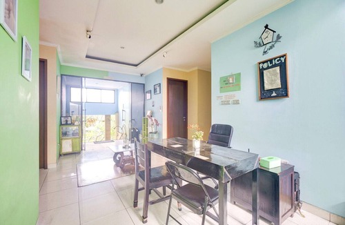 East Jakarta House | Family Luxury Suite W/Free WiFi and Parking
