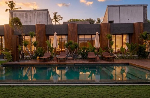 Beraban Hotel | Frontera Nyanyi