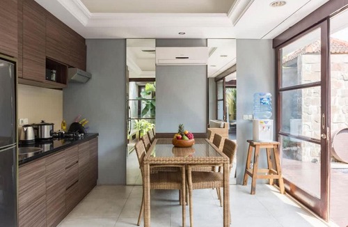 Padangsambian Klod Villa | Garden-view villa w- pool & workspace