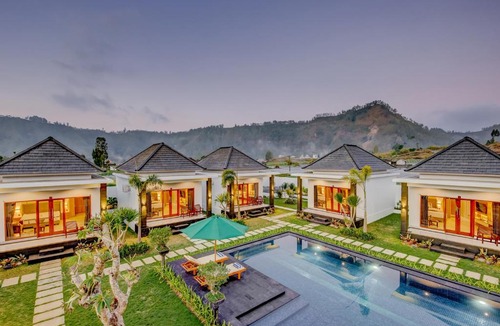 Songan Cabin | Green Onion Villa