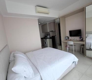Jakarta Apartment | Green Sedayu Apartment PIK City View by Ellison