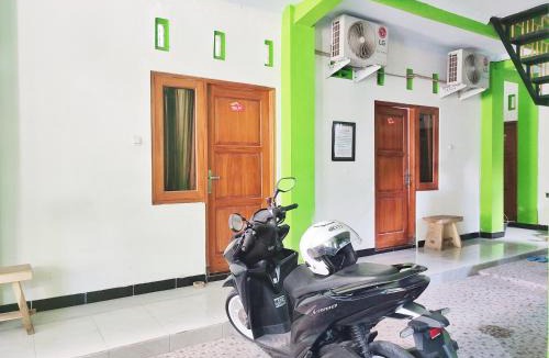 Sleman Hotel | Happy Syariah Hotel near Jombor Mitra RedDoorz