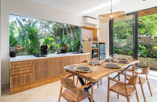 Melayang Villa | Hidden Heaven 3BR Private Pool Villa Tropical Ubud