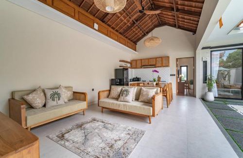 Abiansemal House | Hidden Oasis 2BR Villa & private pool near Ubud 'Green School'