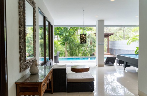 Bandung Villa | Hikari Hill View 7BR Villa with a Private Pool