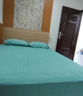 Semarang House | Homestay Berlian T
