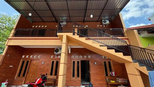 Ngaglik Hotel | Homestay Permana Syariah