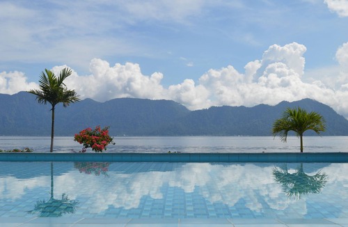 Maninjau Hotel | Hotel Maninjau Indah