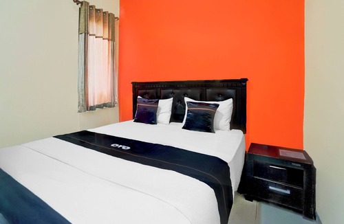 Surabaya Hotel | Hotel O 76 Gayungsari