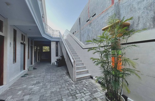 Gresik Hotel | Hotel O Karman's Sari Homestay Syariah