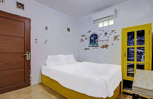 West Cirebon House | Hotel O Kedai Cinta Guest House