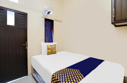 Sedati Hotel | Hotel O Kost 2 Putra Syariah