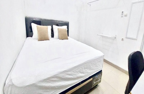 Somba Opu Hotel | Hotel O Kost Pak Dahlan Near Modern Estate