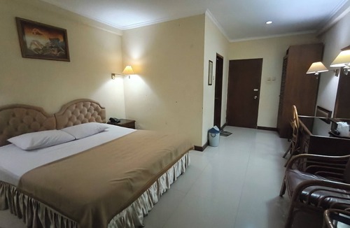 Hargomulyo Hotel | Hotel O near Tawangmangu Wonder Park for