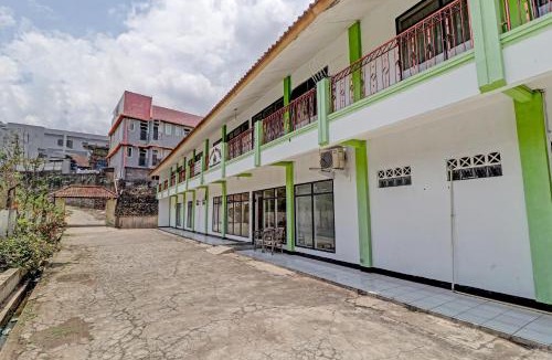 Cileunyi Hotel | Hotel O Pondok 23