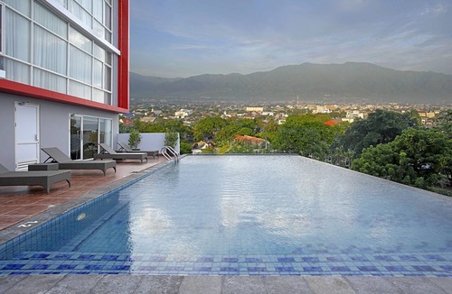 Palu Hotel | Hotel Santika Palu