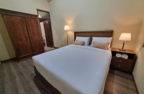 Catur Tunggal House | House of Tulip