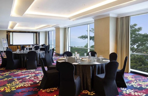 Bandung Hotel | Ibis Bandung Trans Studio