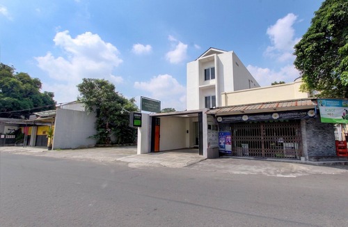 Solo City Centre House | Indria Inn Deluxe Double