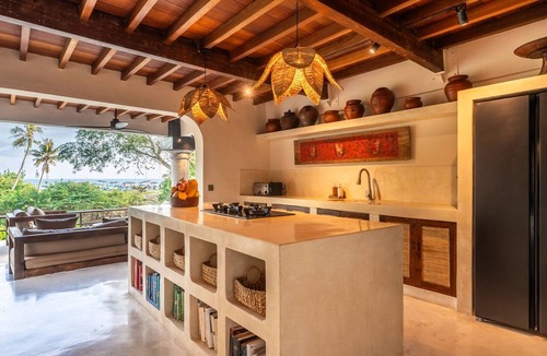 Cemagi Villa | Infinity Pool | Five Bedrooms | Beachfront Stay