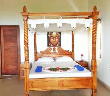 Purwakerti Hotel | Jemeluk Beach Bungalows