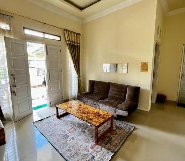 Bukittinggi House | Jirek Homestay Bukittinggi