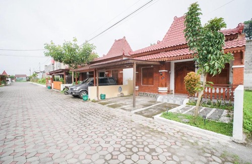 Klaten House | Joglo Prambanan B3