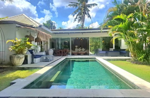 Pengosekan House | Jungle Garden Pool Villa IFor Families or Couples