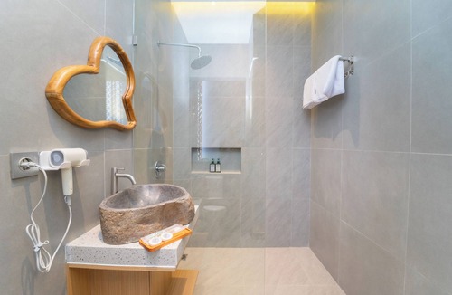 Depok Hotel | Keenan Living Luxe Seturan