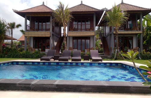 Mendoyo House | Khalisha Villa