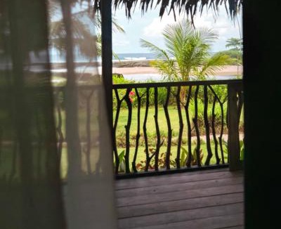 Simeulue Hotel | Kita surf resort