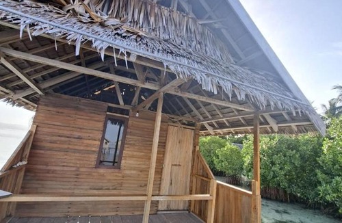 Arborek House | Kombrof Homestay & Dive Center
