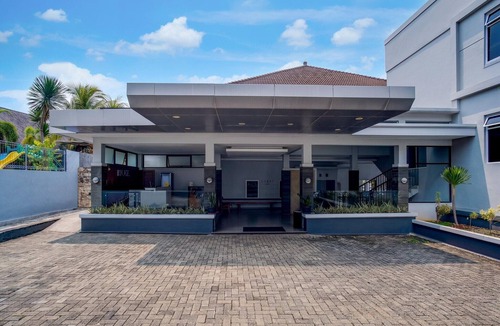 Bandar Lampung House | Kuraya Family Villa Retreat